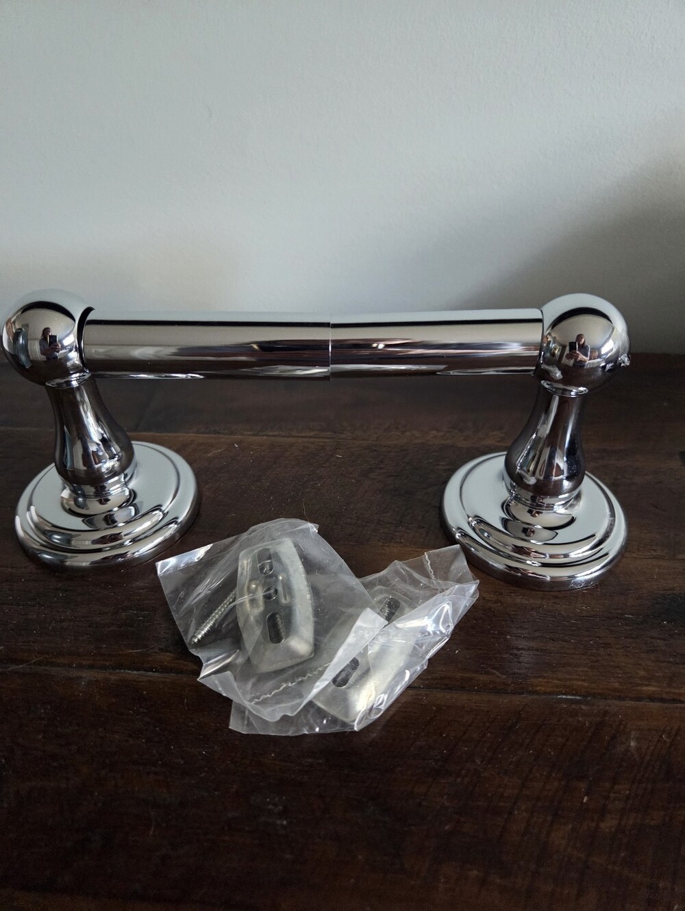 Jamestown Poloshed Chrome Toilet Paper Holder -
